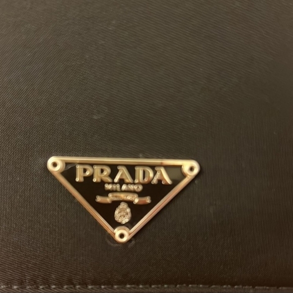 Authentic Prada Agenda/Passport Holder - Picture 6 of 17